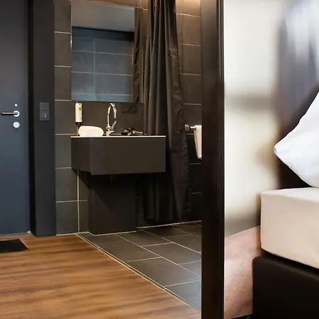Hotel Fr By Wmm *