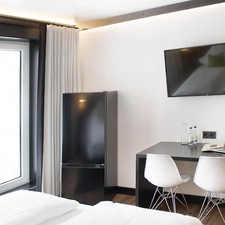 Hotel Fr By Wmm *