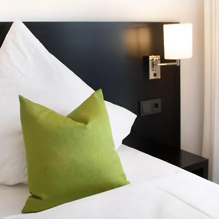 Fr By Wmm Hotel