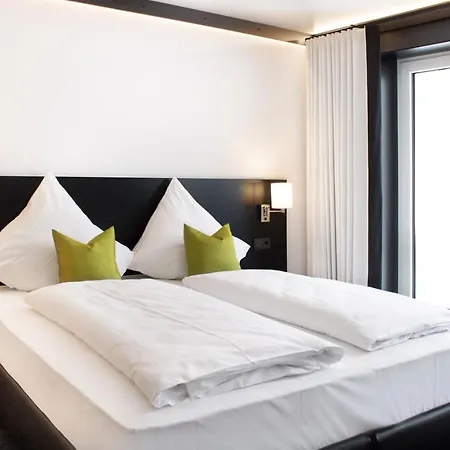 Otel Fr By Wmm *